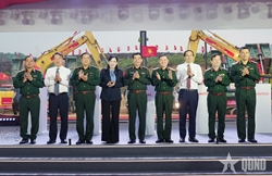 General Phan Van Giang Attends Ground-breaking Ceremony for High-Tech Defense Industrial Manufacturing Facility